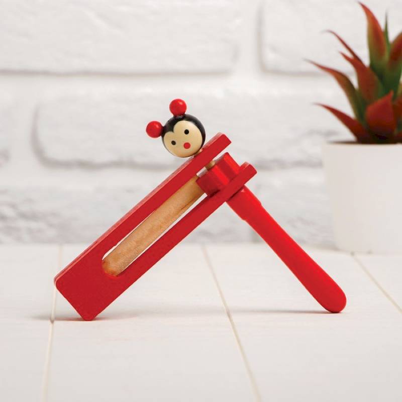 Игрушка музыкальная Трещотка, цвет в ассортименте